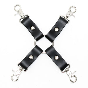 Croix BDSM en cuir pour attache - Rimba