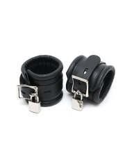 Restraint ring with leather wrist straps and padlock - Rimba